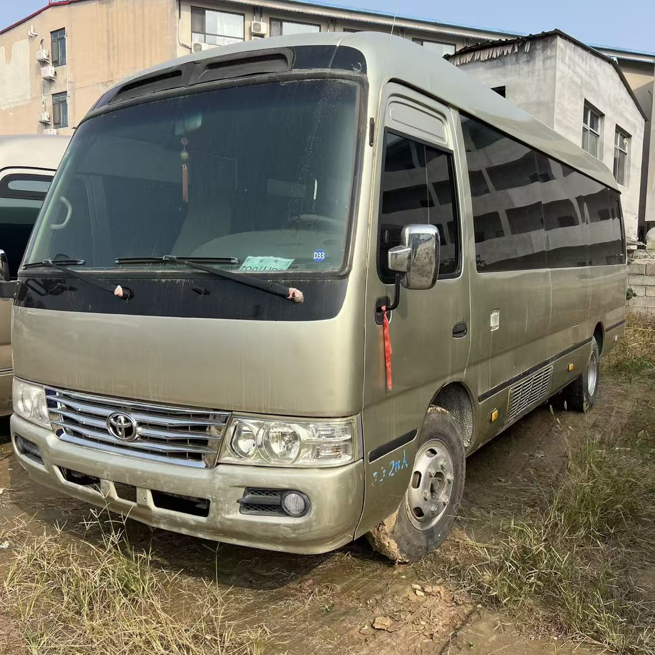 Export Premium Coaster High-end Business Minibus Coaster 19-23 Seats Commute Vehicle Business Bus