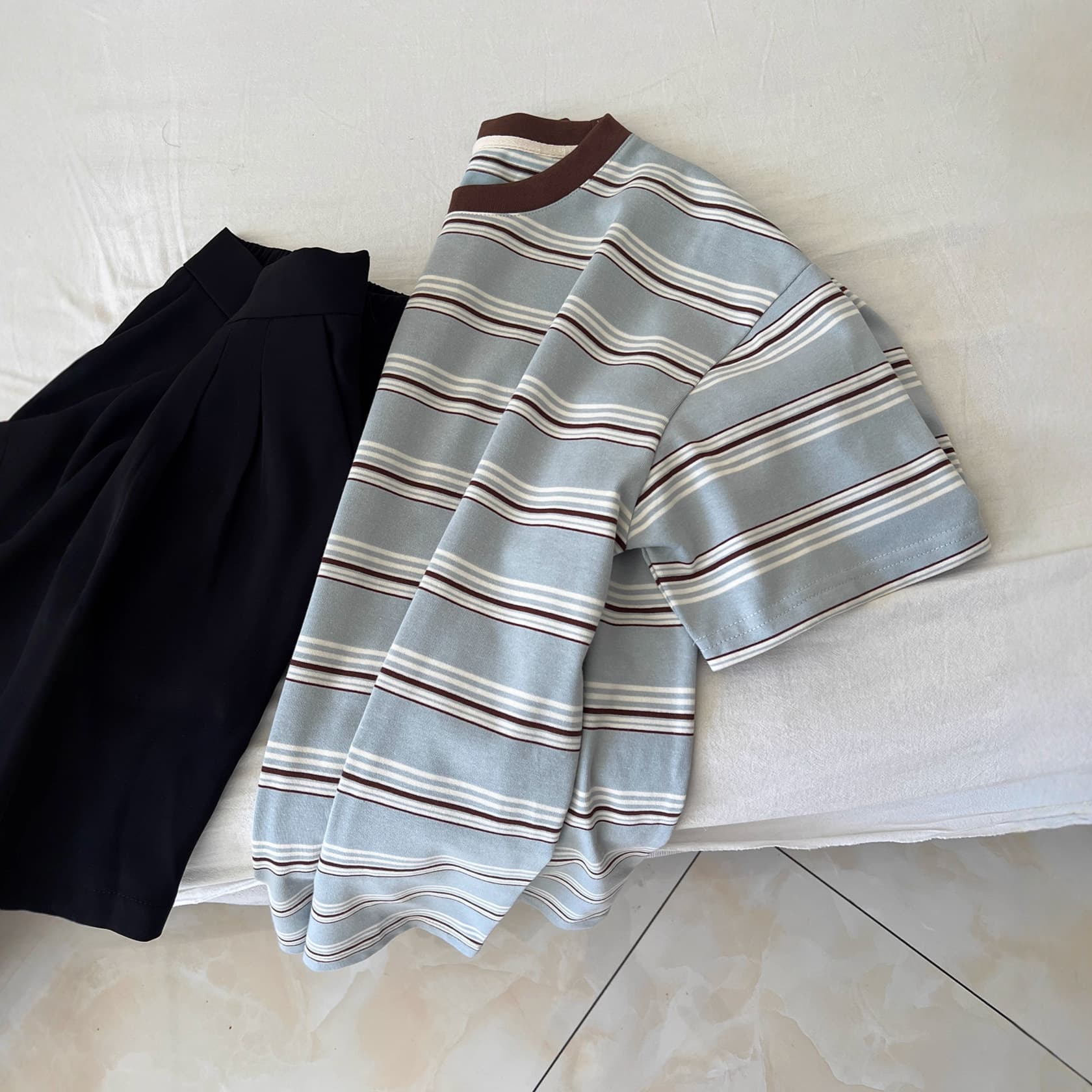 Korean-Style Light Blue Striped Round-Neck Short-Sleeve T-Shirt for Women, Summer Color-Blocking Loose Fit, Slimming Casual Versatile Base Shirt Top