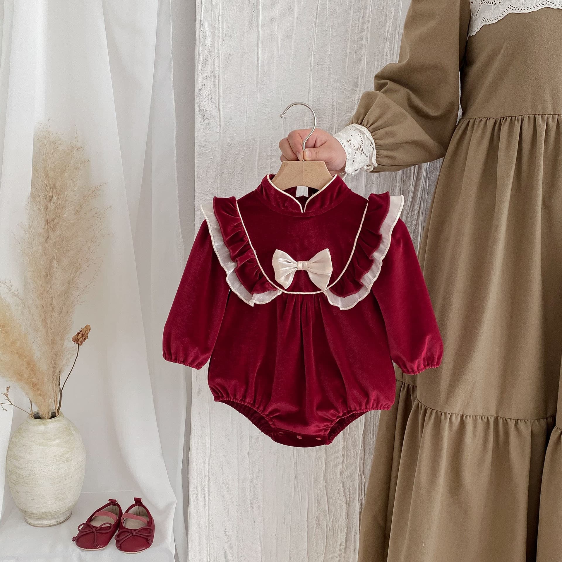INS Baby Clothes Spring/Autumn Full Moon 100 Days Baby Girl Romper Princess Sweet Newborn Bodysuit