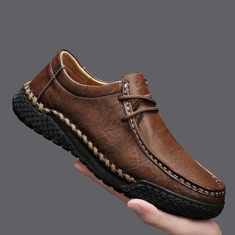 2025 New Trendy Men's Casual Shoes, All-Season First-Layer Cowhide Shoes, Low-Top Hand-Stitched Outdoor Hiking Shoes