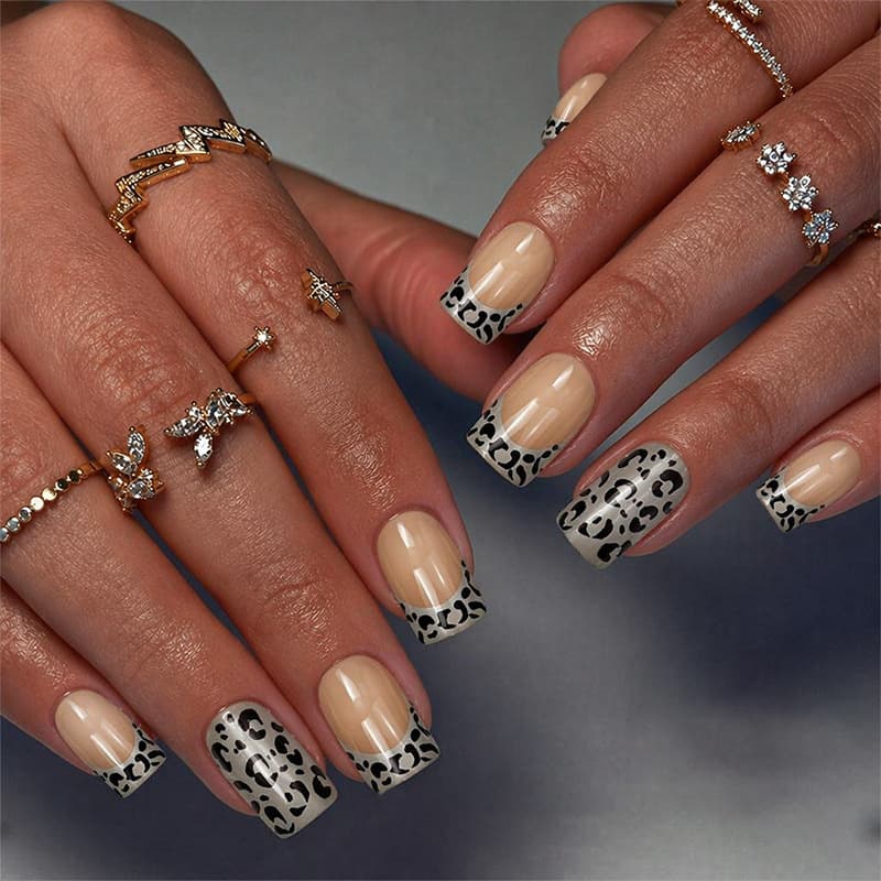 Medium Square Press-On Nails Autumn Winter Silver French Black Leopard Print Hot Girl False Nails European American Hot Selling Wearable Nail Tips