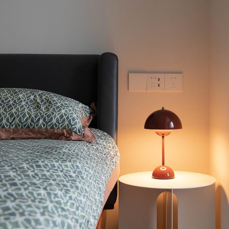 Nordic Ins-style Mushroom Bud Desk Lamp Simple USB Rechargeable Bedside Decorative LED Night Light