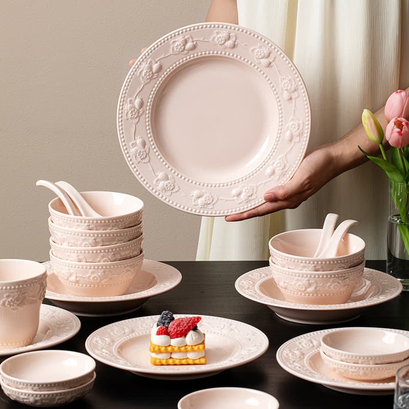 High-looking ceramic tableware embossed Western food bowls and plates set solid color high-looking rice bowls and dishes wholesale