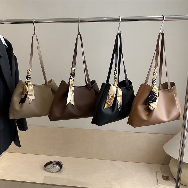 This Year's Trendy Korean-Style Handbag Tote Bag for Women, 2026 Spring New Model, Silk Scarf, Light Luxury Shoulder Bag, Underarm Mother-Daughter Bag