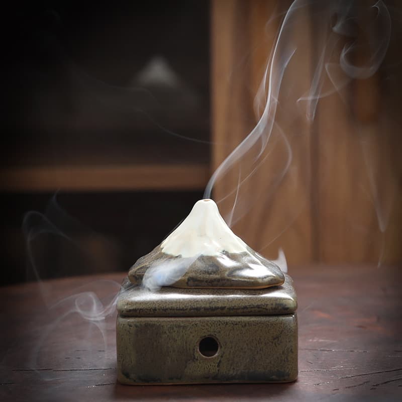 Japanese Mount Fuji Handmade Ceramic Aromatherapy Burner Home Indoor Incense Holder Cross-border Aromatherapy Decoration