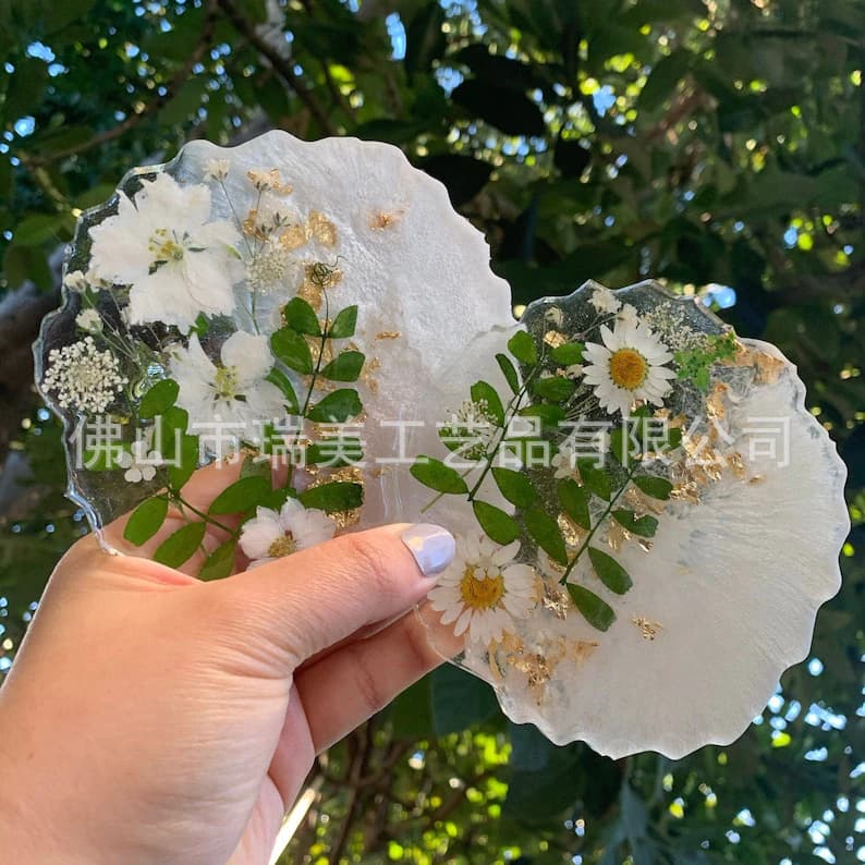 Creative Wavy Edge Real Flower Epoxy Coaster Resin Gold Leaf Dried Flower Heat Insulation Pad Home Decorative Cup Mat