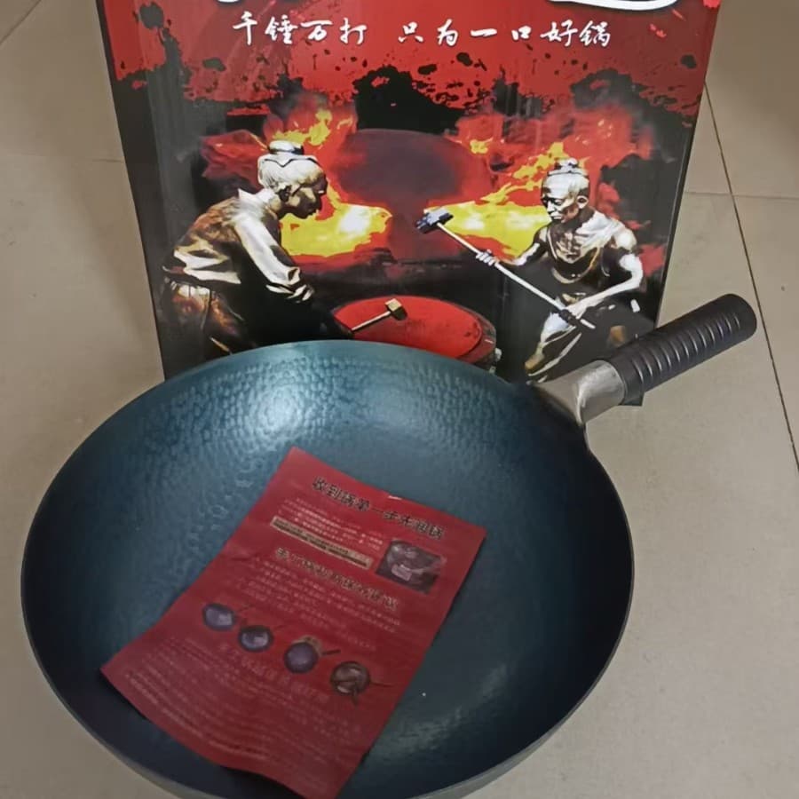 Zhangqiu traditional hand-forged iron wok with fish scale pattern, non-stick coating-free household frying pan