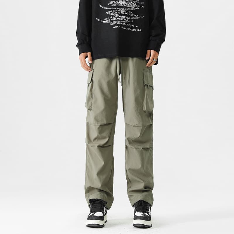 American Style Cargo Pants for Men Spring/Autumn Loose Fit Multi-Pocket Casual Pants Quick-Dry Pleated Parachute Pants Thickened Wide Leg Pants