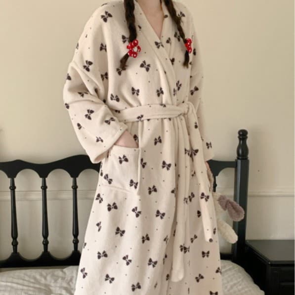 Korean ins women's new product Korean version 2 colors = Korean pastoral floral girl's plush home wear pajamas and nightgown for women