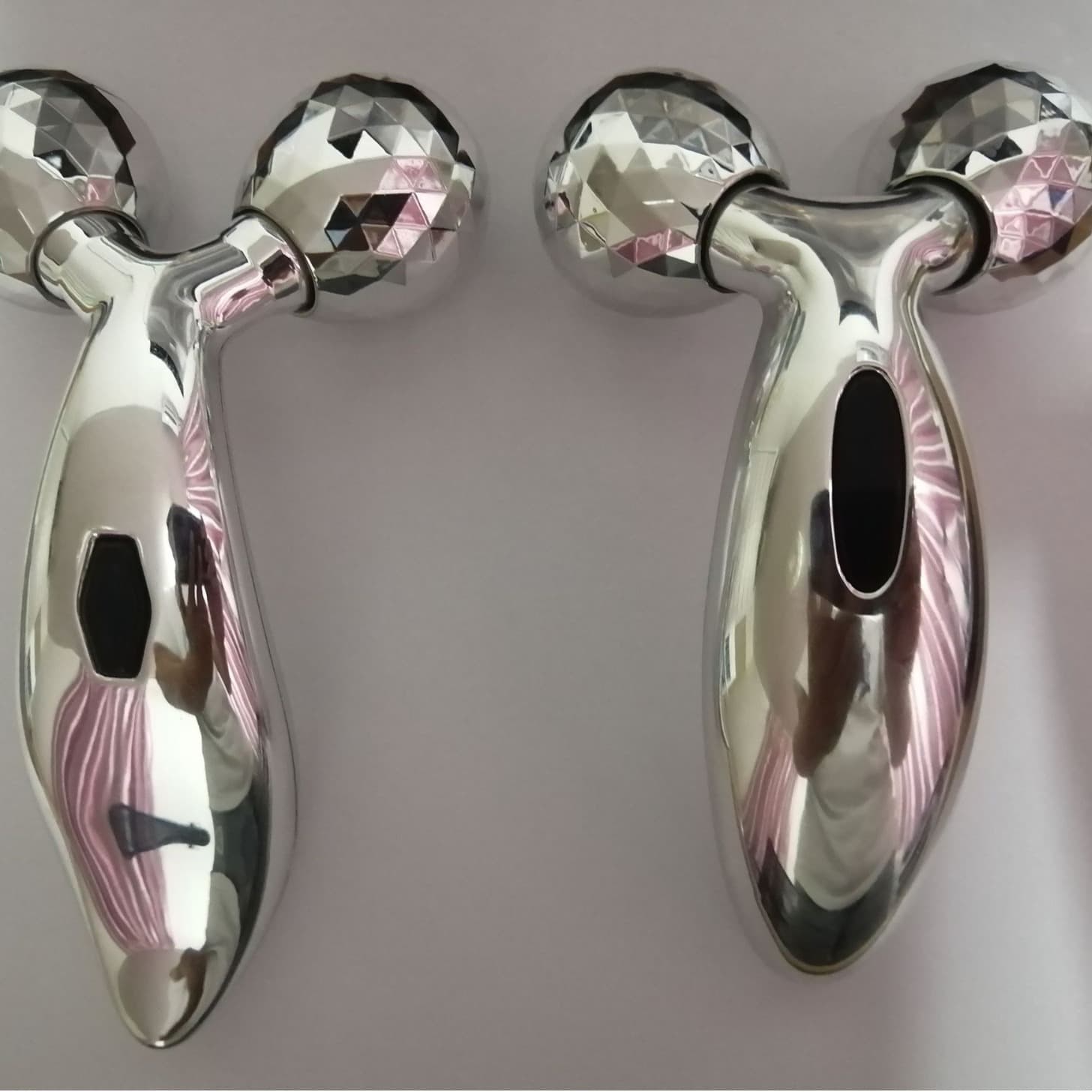 Cross-border V-Shape Face Lift 3D Microcurrent Facial Roller Massager V-Shape Tool Face Lifter Face Massager
