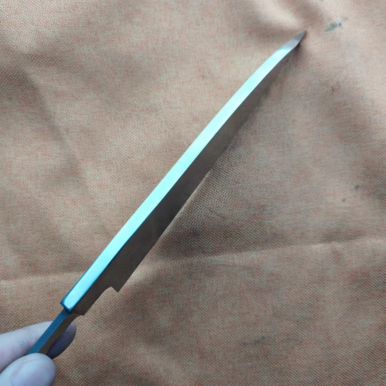 Semi-finished initial knife, handleless fish head knife, unprocessed