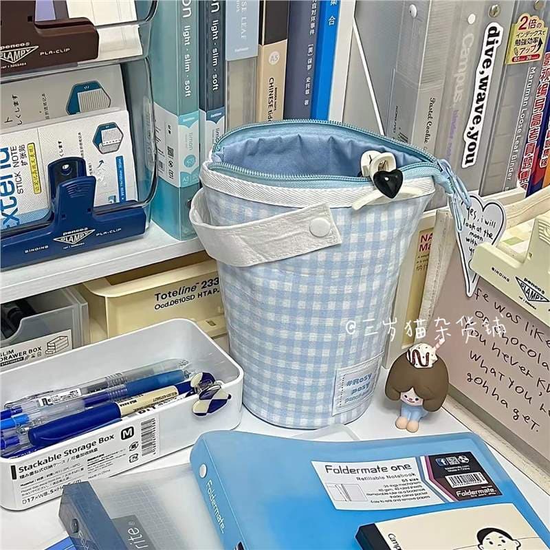 Three-Year Cat Sea Salt Cheese Pencil Case, Korean-style High Aesthetics Multifunctional Vertical Flip Pen Holder for Female Students Large Capacity Stationery Box