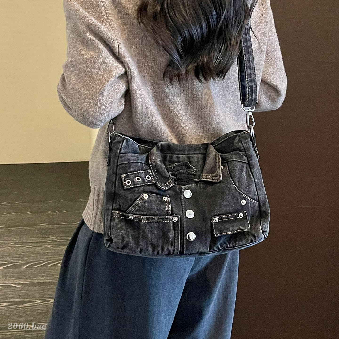 2026 Pocket Fashion Commuting Large Capacity Underarm Crossbody Bag Multi-Motorcycle New Style Bag Women's Retro Single Shoulder Denim