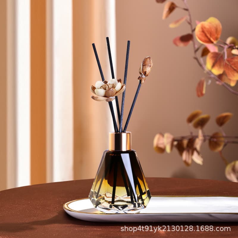 Light Luxury Diamond Glass Reed Diffuser Oil, Hotel Bathroom Deodorizing Dried Flower Rattan Diffuser Decoration Source