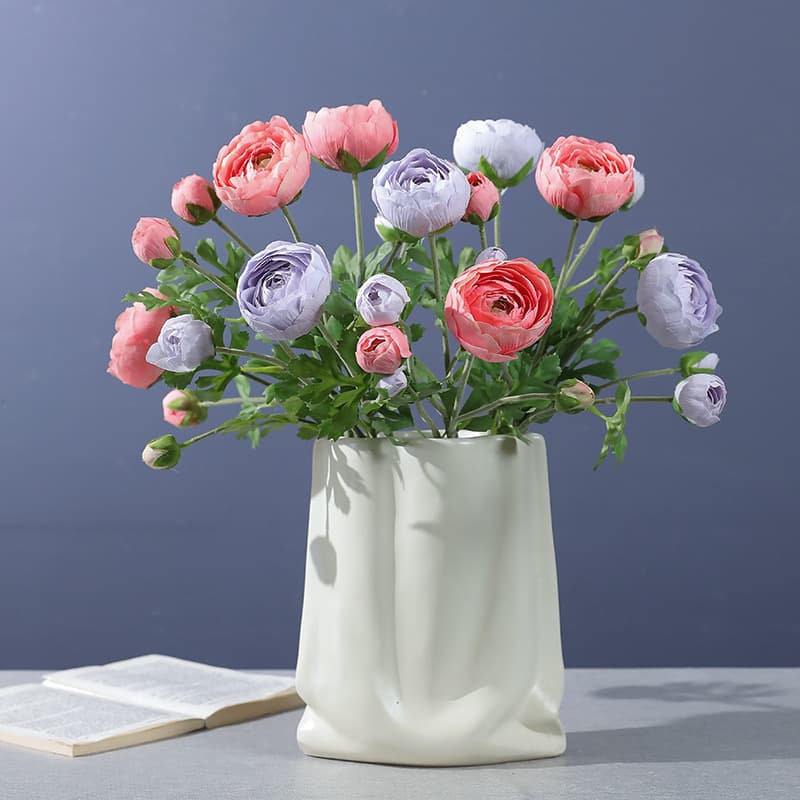 High-end Artificial Ranunculus Flocked 3-Head Lotus Home Decoration Ornament Fake Flower Moisturizing Artificial Flower Wholesale