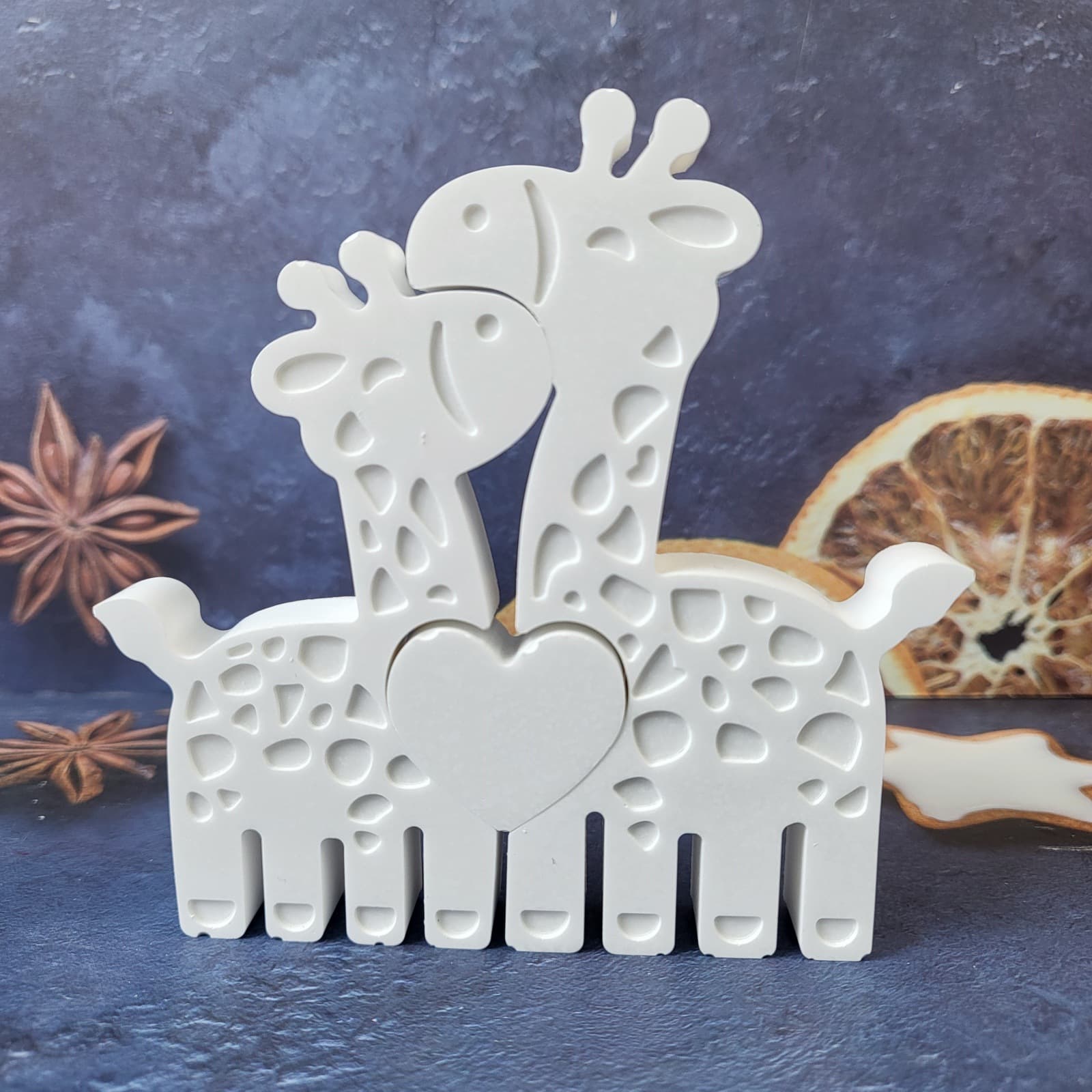 X1487 Love Giraffe Figurine Decorative Cement Plaster Mold DIY Silicone Mold