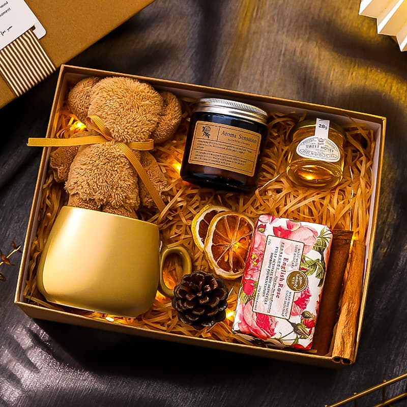 Corporate Gift Set Niche Premium Gift Set for Clients Practical Gift Ceramic Mug Handmade Soap for Women