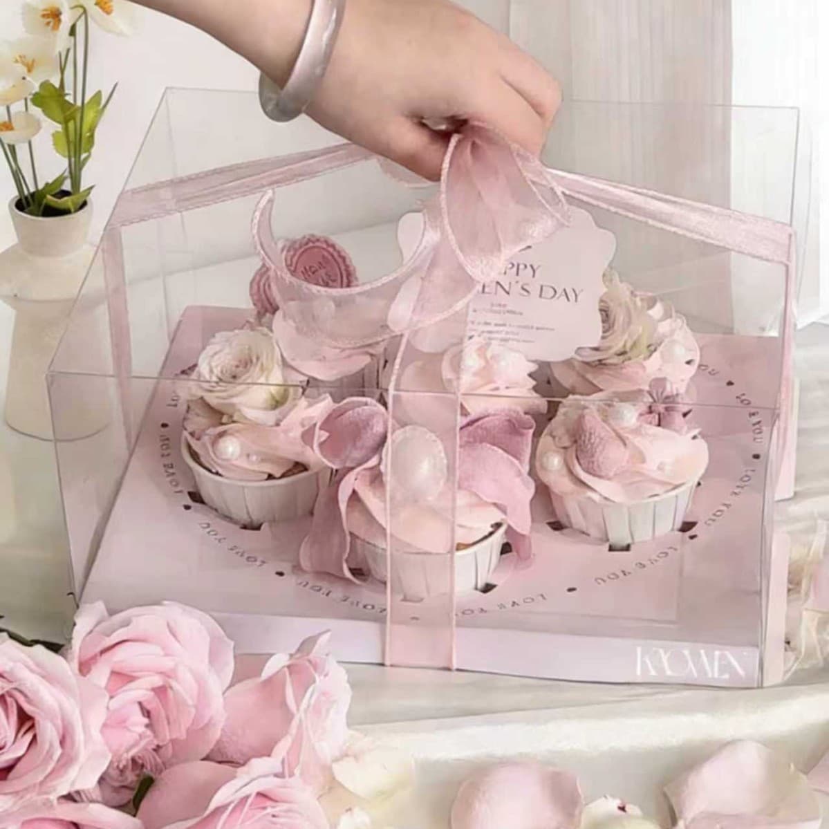Valentine's Day Handbag Gift Box Cake Decoration Insert 2026 Couple 4-Grid Dessert Packaging Box Decoration