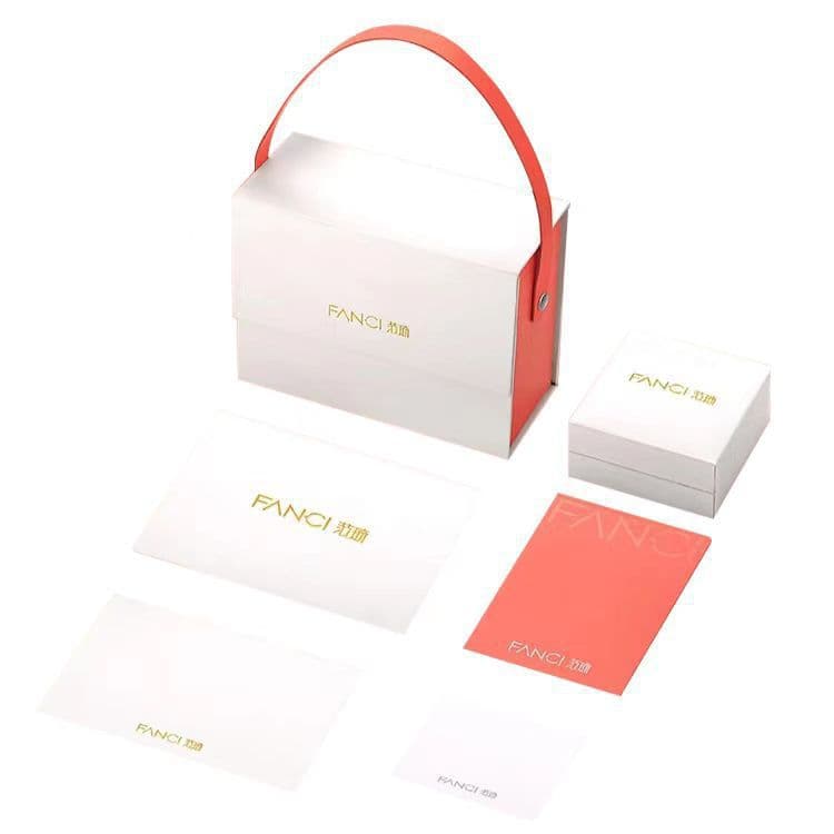 Fan's In-Stock New White Flip-Top Gift Box Jewelry Storage Box Portable Cosmetic Bag Handheld Box Wholesale