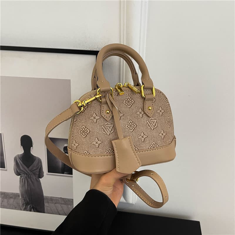 Crossbody Bag Casual Simple Commuting Fashion Handheld Shell Bag Women 2025 Summer New Simple Fashion Shoulder Bag