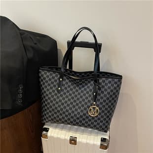 Large Capacity Commuter Tote Bag Fashion Print Big Bag Women 2025 New College Student Class Commuter Single Shoulder Bag