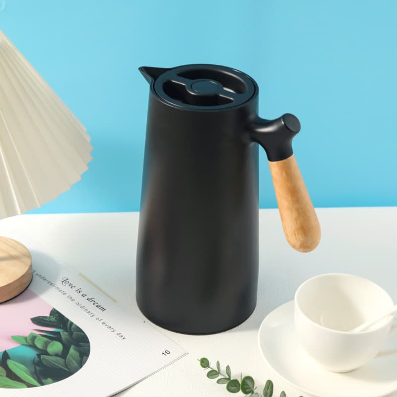 European-style thermal carafe, household hot water kettle with wooden handle, large capacity vacuum flask with glass liner, insulated mug
