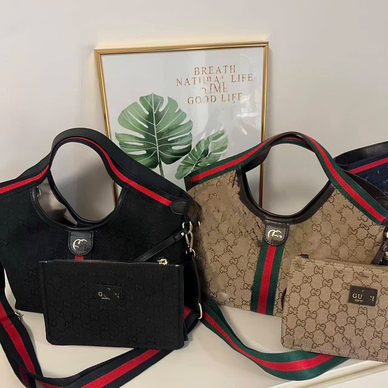 2025 New Tote Bag for Women, Large Capacity Shoulder and Crossbody Bag, Fashionable Contrast Color Design, Versatile Trendy Beach Bag