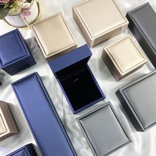 Source Factory Thick Edge Brushed PU Leather Jewelry Box, Fashionable Light Luxury Accessory Packaging Box, Ring Box, Necklace and Bracelet Box