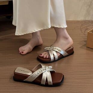 French Pearl One-Strap Sandals for Women, 2026 New Summer Style, Fairy Style with Dress, Thick Sole Beach Sandals