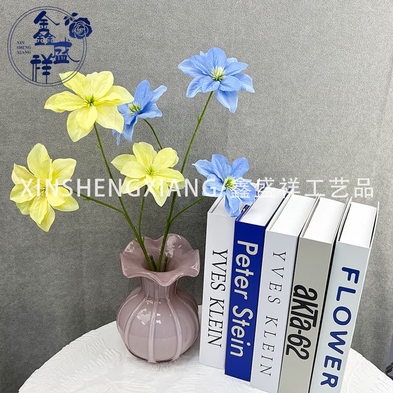 3-Head Artificial Clematis Wedding Props Stage Decoration Home Living Room Window Display Soft Floral Arrangement Wedding Flowers