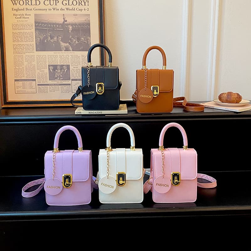 2026 New Korean Style High-end Bags for Women, Versatile Embroidered Niche Shoulder Bags, Small and Fashionable Crossbody Bags for Women