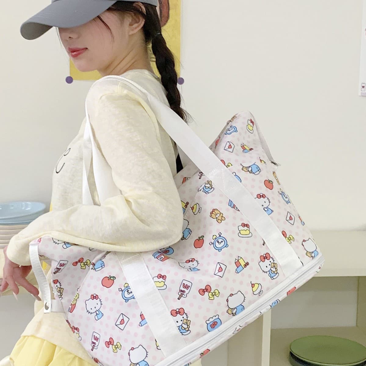 Hello Kitty Cartoon Travel Bag, Large Capacity Handheld Fitness Organizer, Portable Foldable Luggage Bag