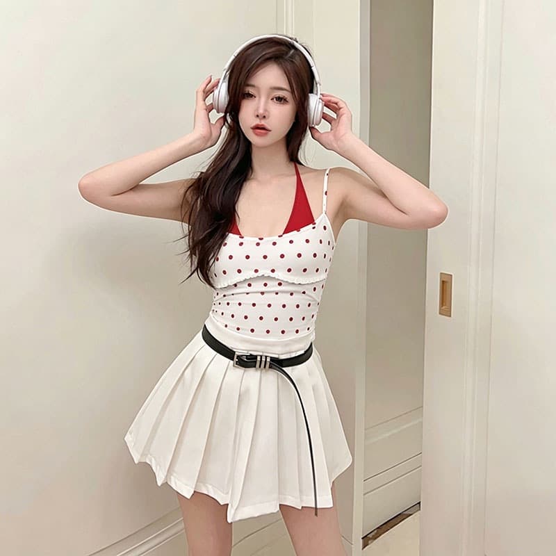 Song Zhengeun polka-dot white fake two-piece halterneck camisole women's summer outer wear sleeveless backless hot girl short top