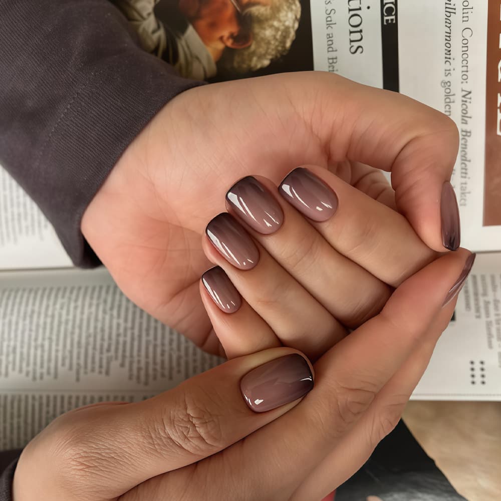 New Hot Selling Brown Powder Gradient Retro Short Square Press-On Nails Fashion Gradient Style High Quality
