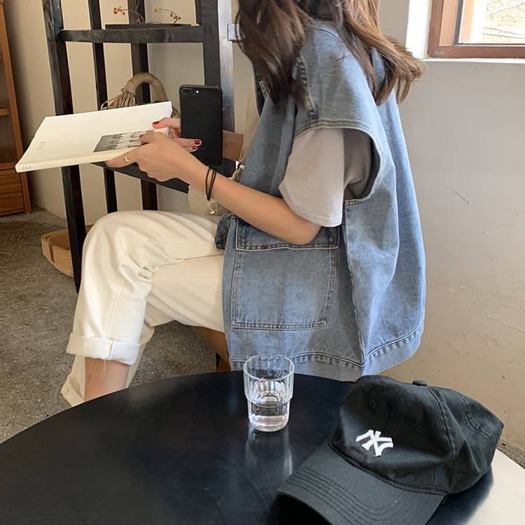 Denim Vest for Women Spring/Summer 2026 New Trendy Loose Layering Sleeveless Jacket