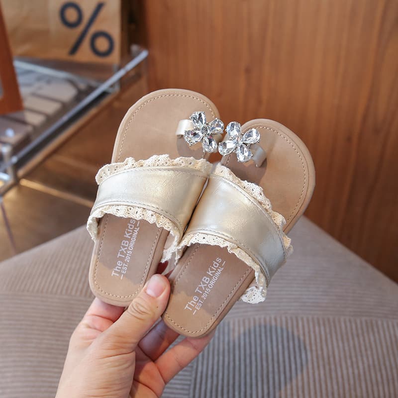 2026 New Toe-Loop Beach Sandals with Rhinestones, Thick-Soled Flip-Flops for Women, Summer Outdoor Wear with Dress