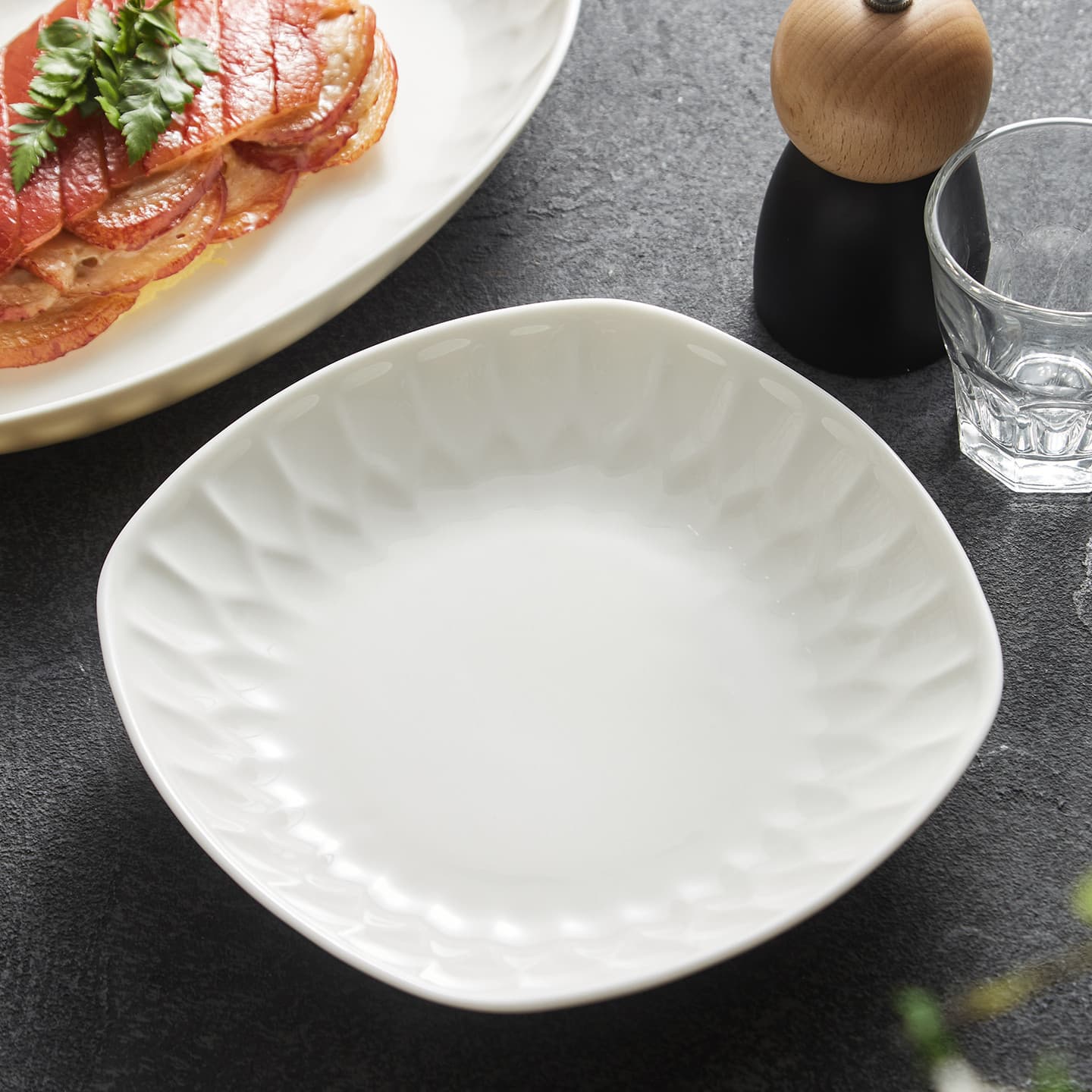 Dehua white porcelain tableware 2025 new style exquisite white simple high-looking home ceramic plate dish plate deep plate