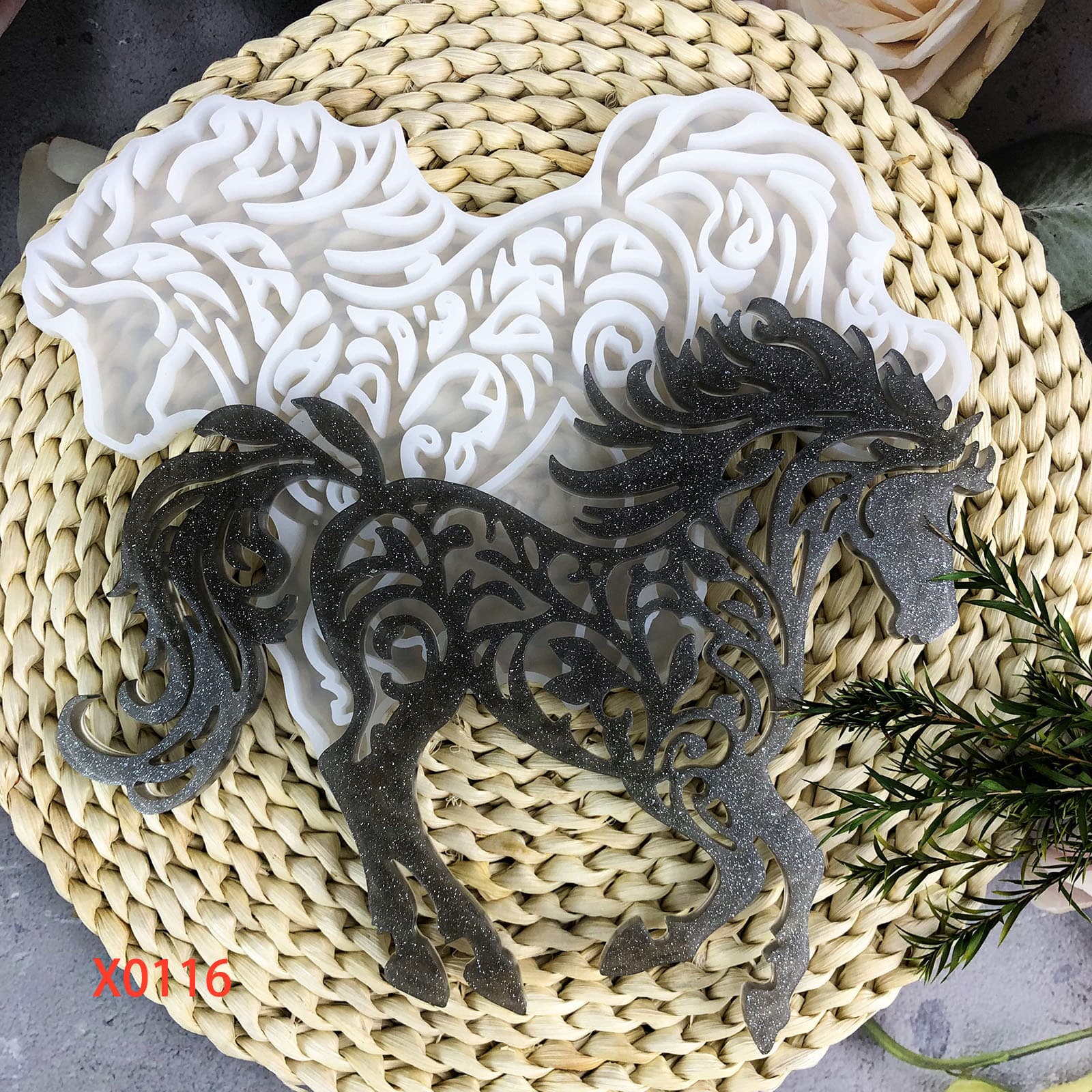 X0116 Galloping Horse Decorative Crystal Resin Mold, DIY Wall Hanging Silicone Mold