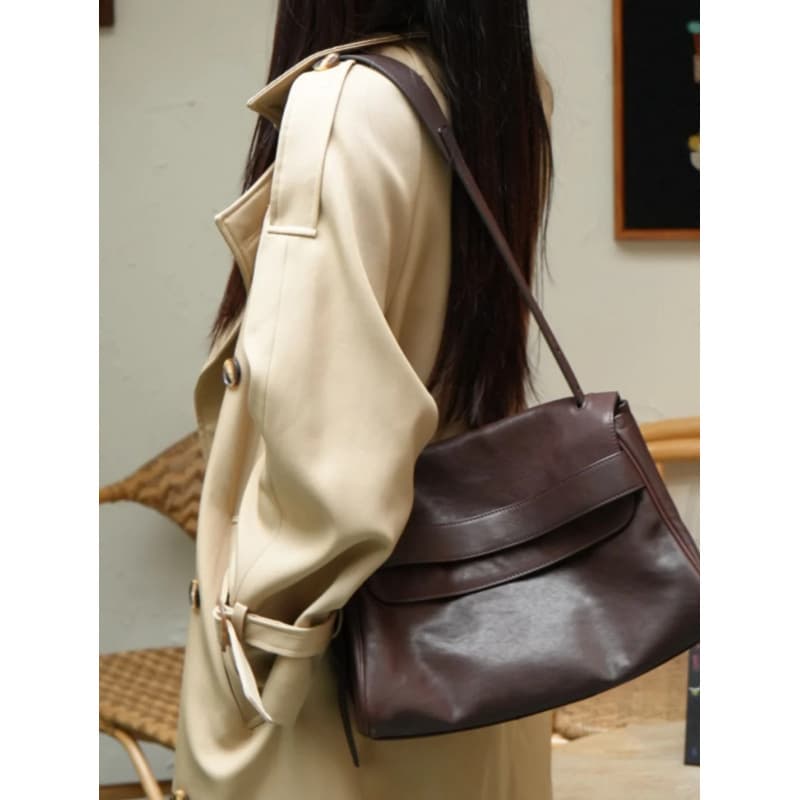 Original New Vegetable-Tanned Leather Hobo Messenger Bag for Commuting, Large Capacity Casual Tote, Underarm Crossbody Bag