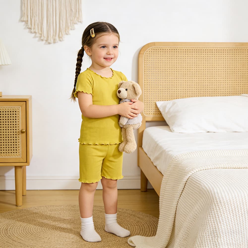 2026 Summer Girls Outfit Set Simple Candy Color Ruffle Short Sleeve Shorts Homewear Two-Piece Set