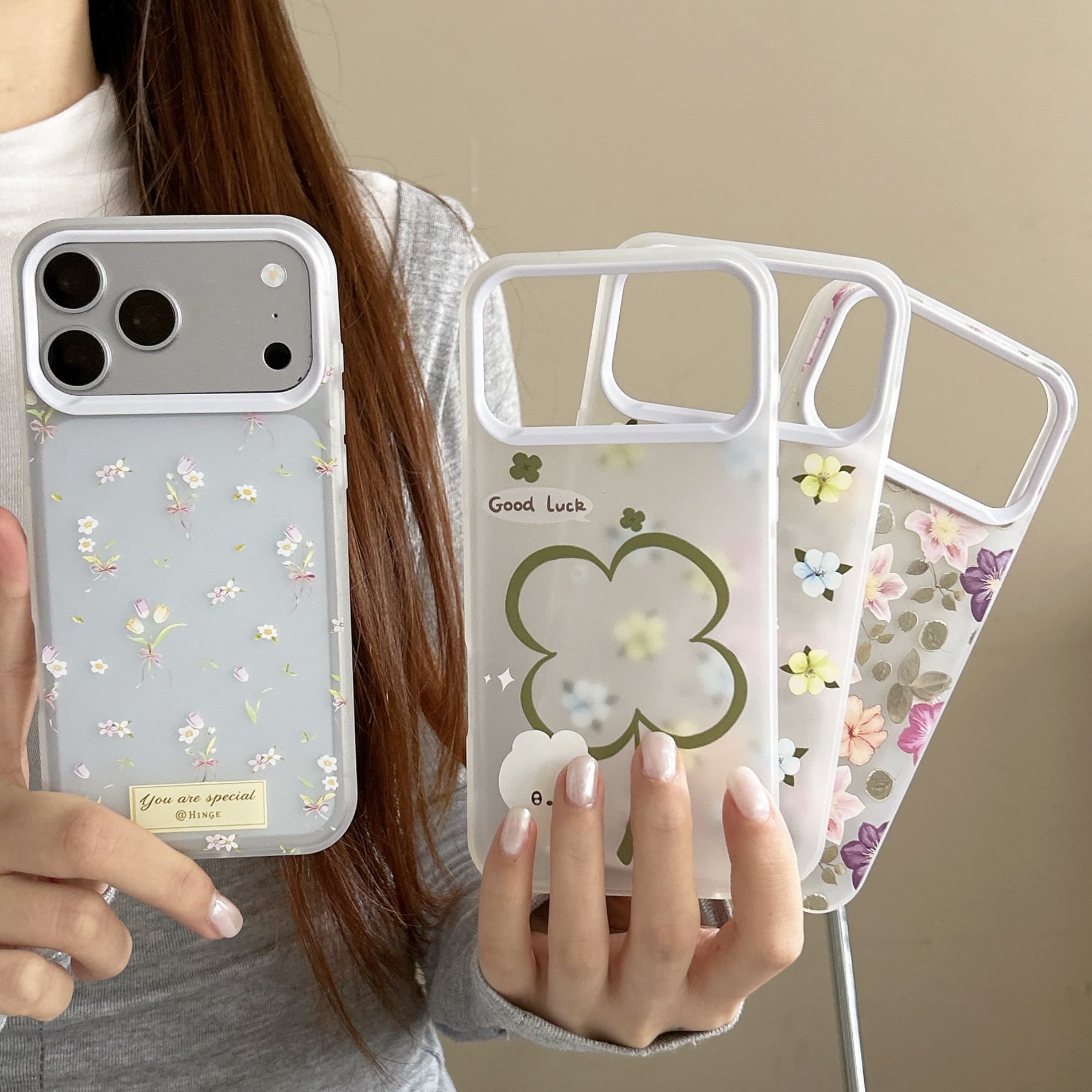 Four-leaf clover flower phone case for iPhone 16 Pro Max, compatible with iPhone 15, soft for 14/13/17 Pro, women's new style