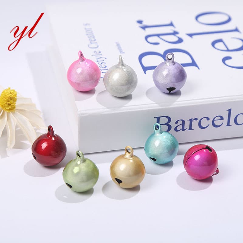 Round fantasy bell, cat eye reflective one-word copper bell, pet collar bell accessories, open bell
