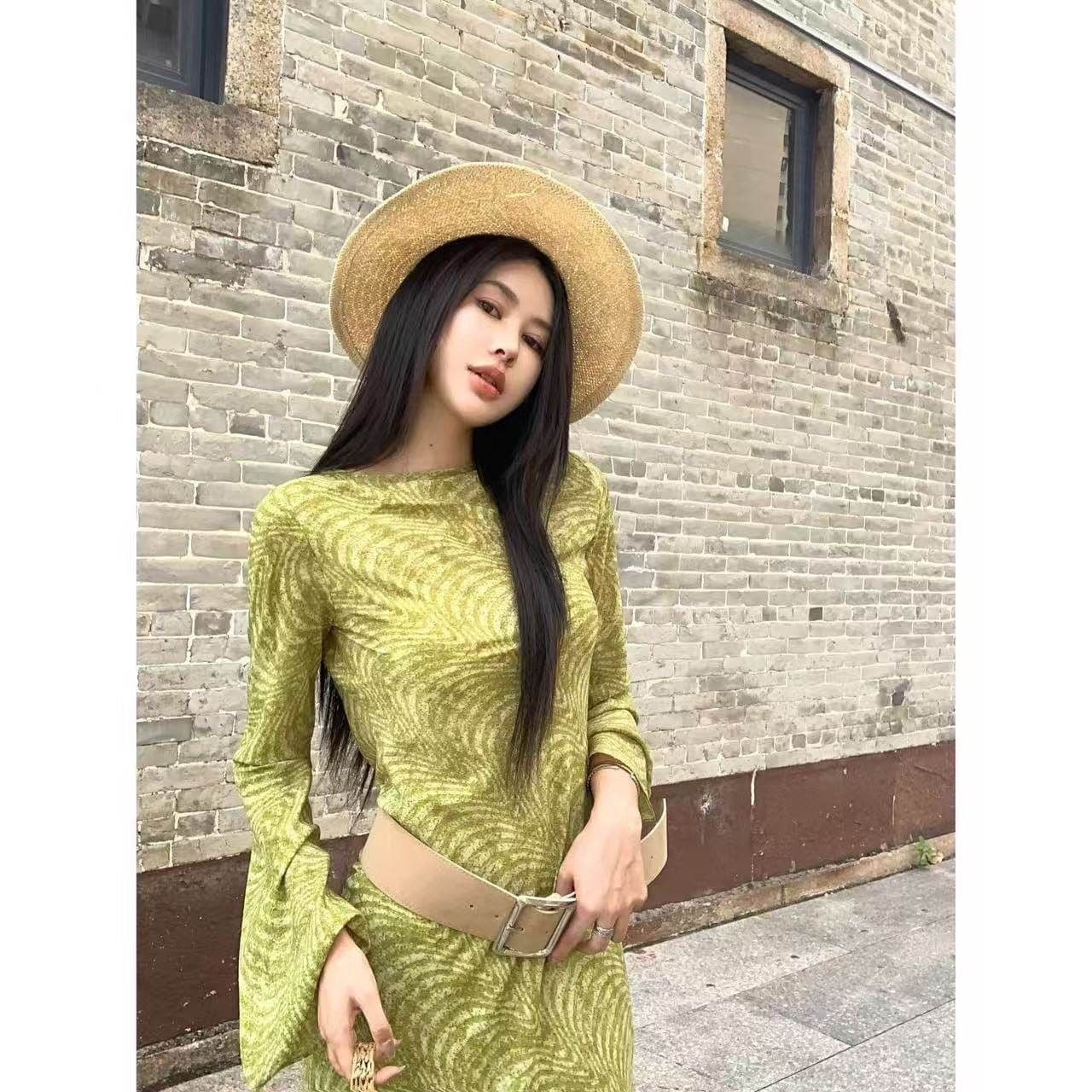 French Vintage Floral Print Long-Sleeve Dress for Women 2026 New Autumn Sexy Slim Fit Elegant Maxi Dress