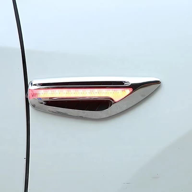 Car fender turn signal dark night blade strobe light fender turn LED light modified turn light