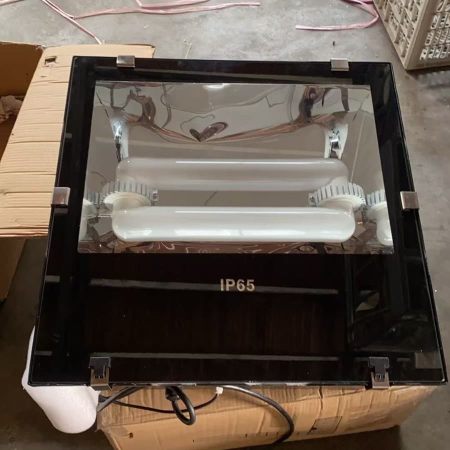 200W dimmable induction lamp with 168 housing, adjustable brightness 0-100%, supports foreign trade customization, exclusive supply product.