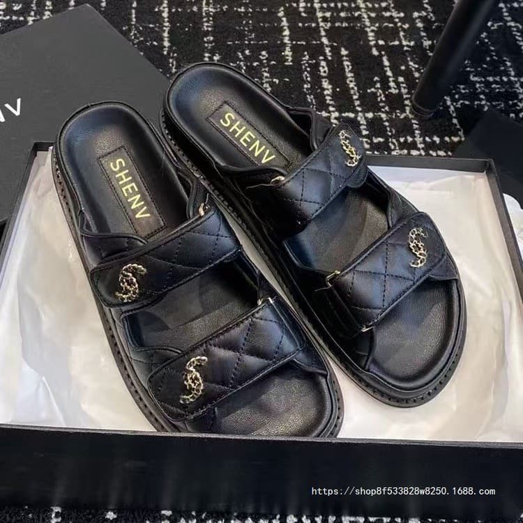 Chanel-Style Velcro Slippers for Women, Thick-Soled Flip-Flops for Men and Women, Outdoor Beach Sandals, 2025 Summer New Half-Slippers