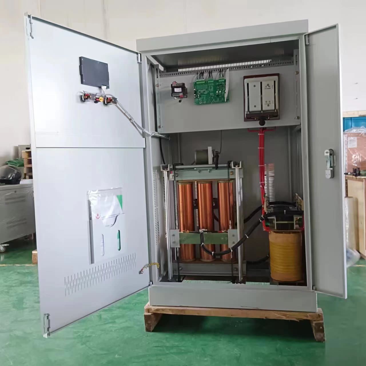 SBW Three-phase 380V Compensated Fully Automatic Power Voltage Stabilizer Industrial High Power 30-1000KW Stabilized Power Supply