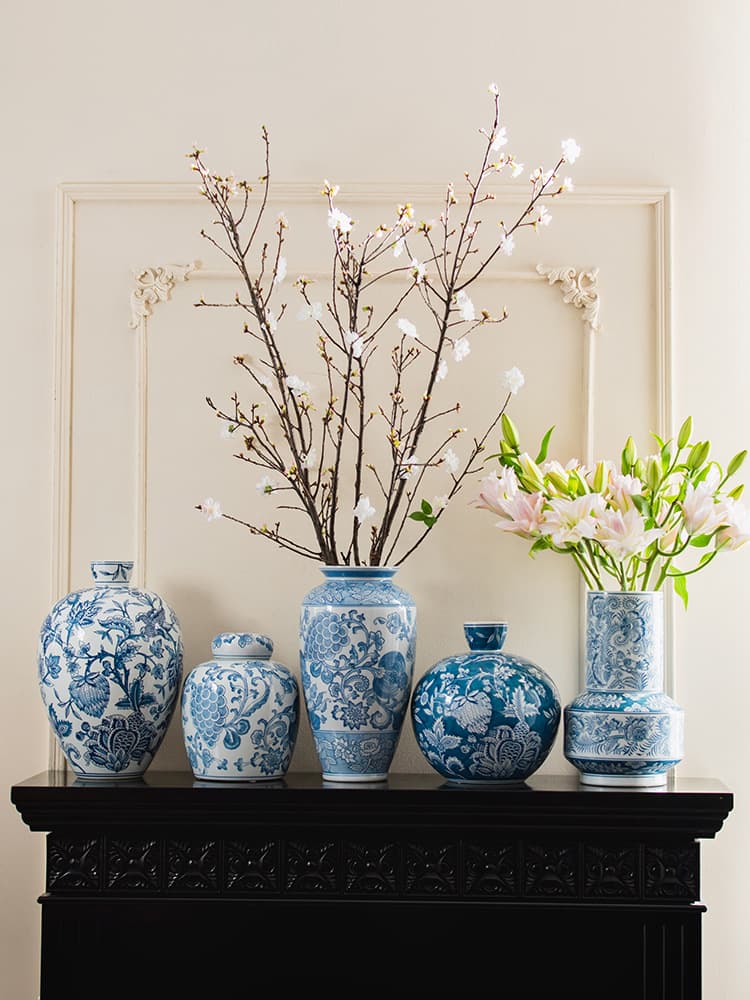 New Chinese Style Blue and White Porcelain Vase, Underglaze Color, Fired at 1300°C, Living Room Entryway Cabinet Home Decoration Flower Arrangement