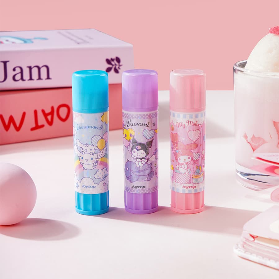 YueMu 102977 Genuine Sanrio 15g Solid Glue Stick Daydreamer High Viscosity Glue Stick for Students and Office Use