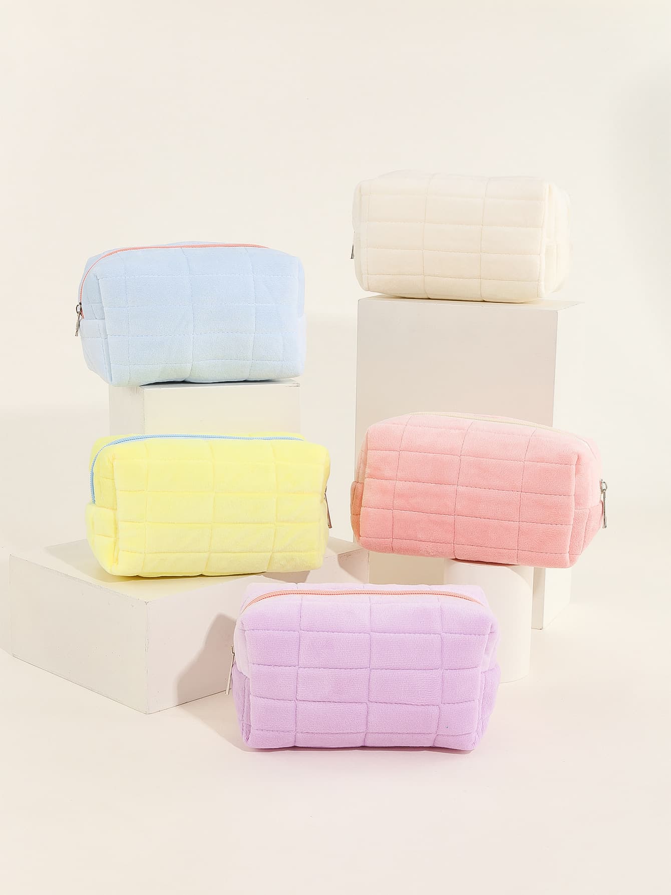 Hot-selling Women's Makeup Bag, Simple Flannel Pencil Case, Pillow-shaped Bag, Chanel-style High-end Plaid Storage, Cross-border